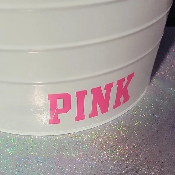 RARE Htf VS Pink Metal Bin Tote Tub Display/ Prop - Picture 2 of 12